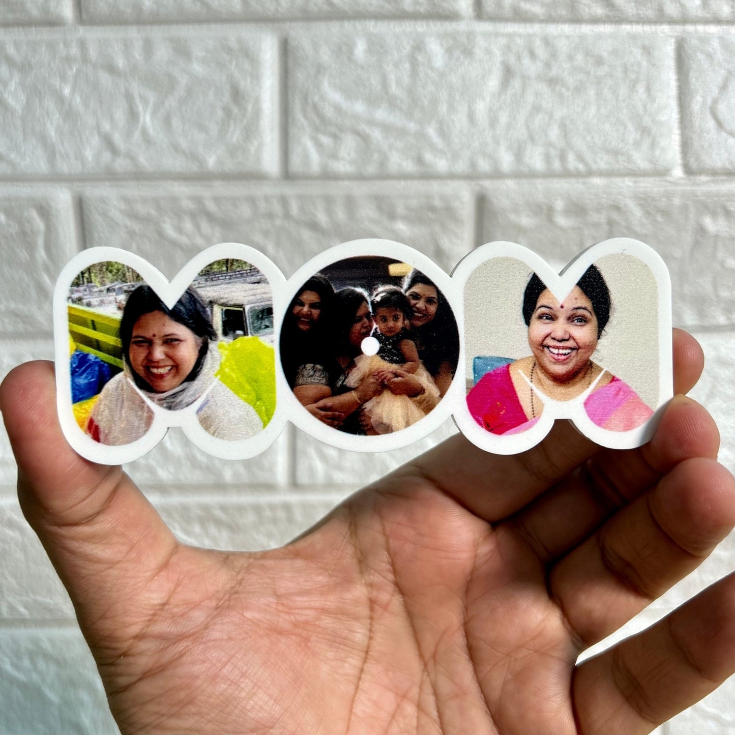 MOM Photomagnet