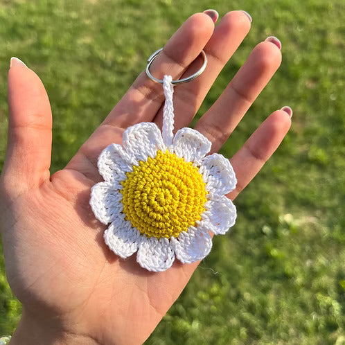 Crochet Daisy Keychain